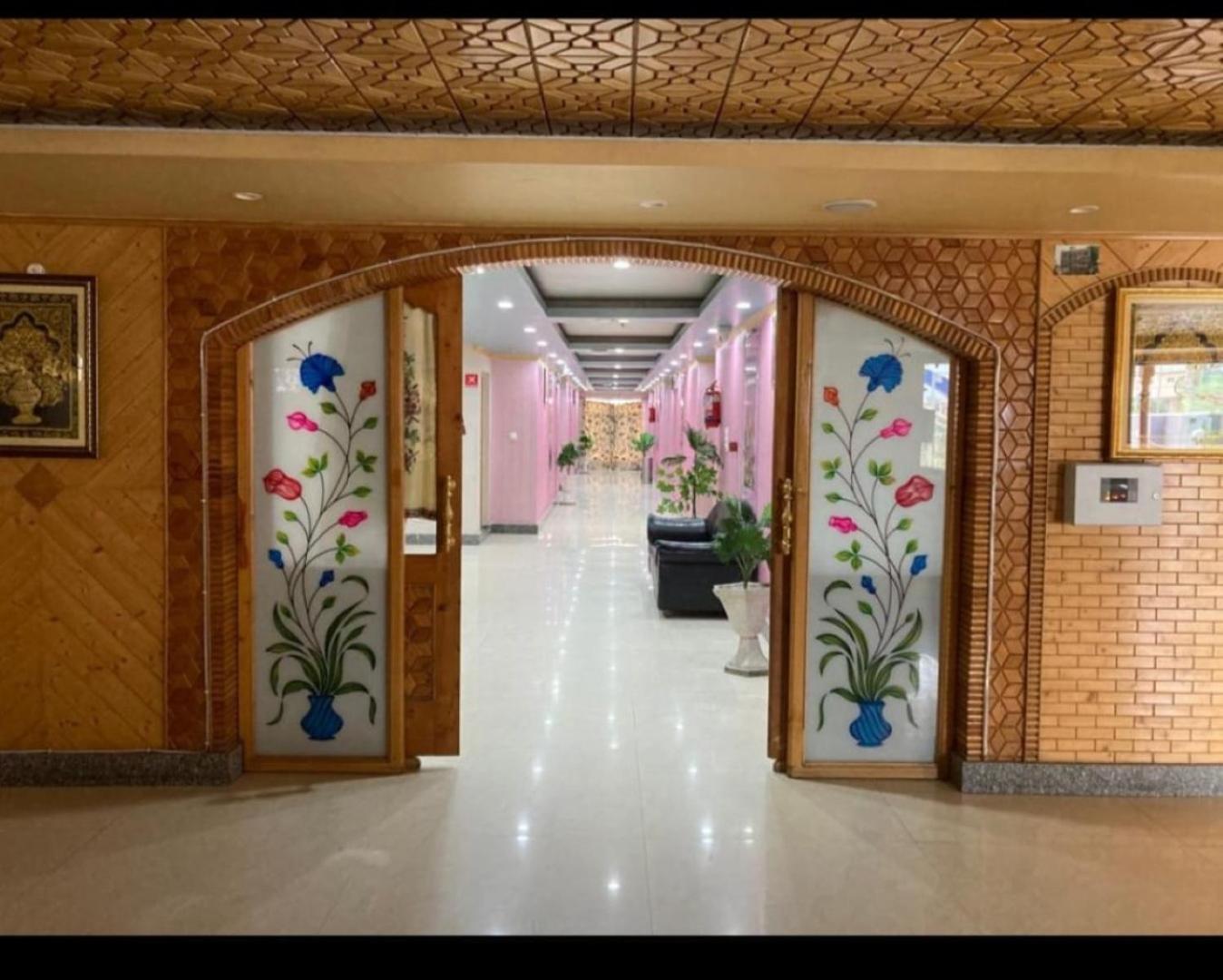 Hotel Shefaf Durgjan Eksteriør billede